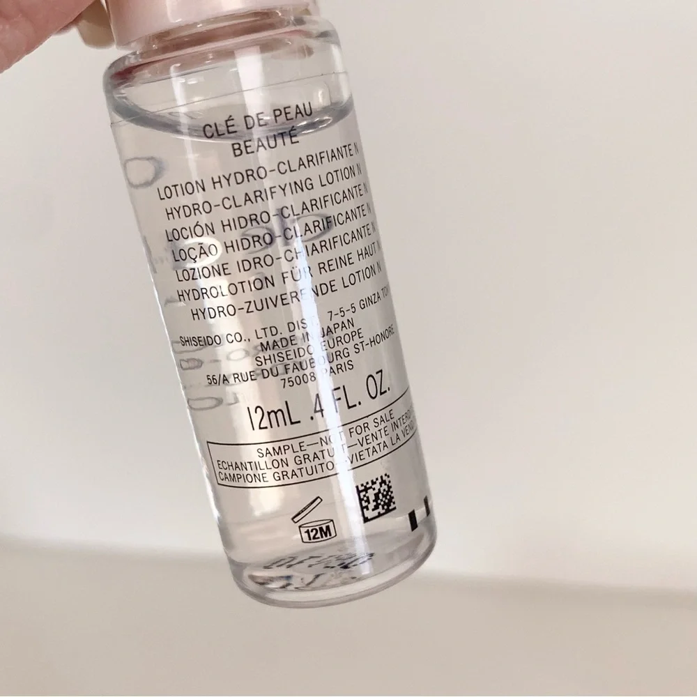 Cle de peau hydrating lotion